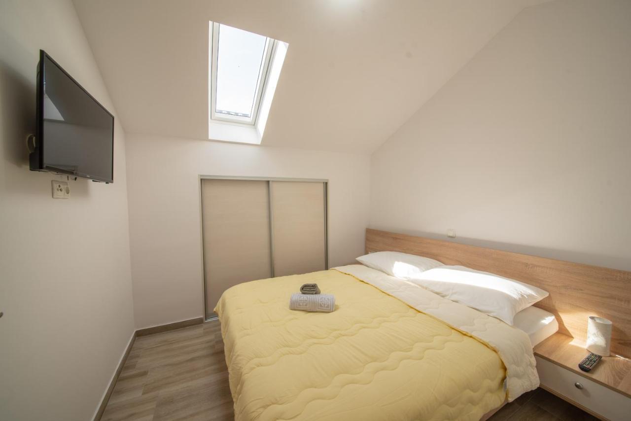 Apartman Eva ヴーシ エクステリア 写真